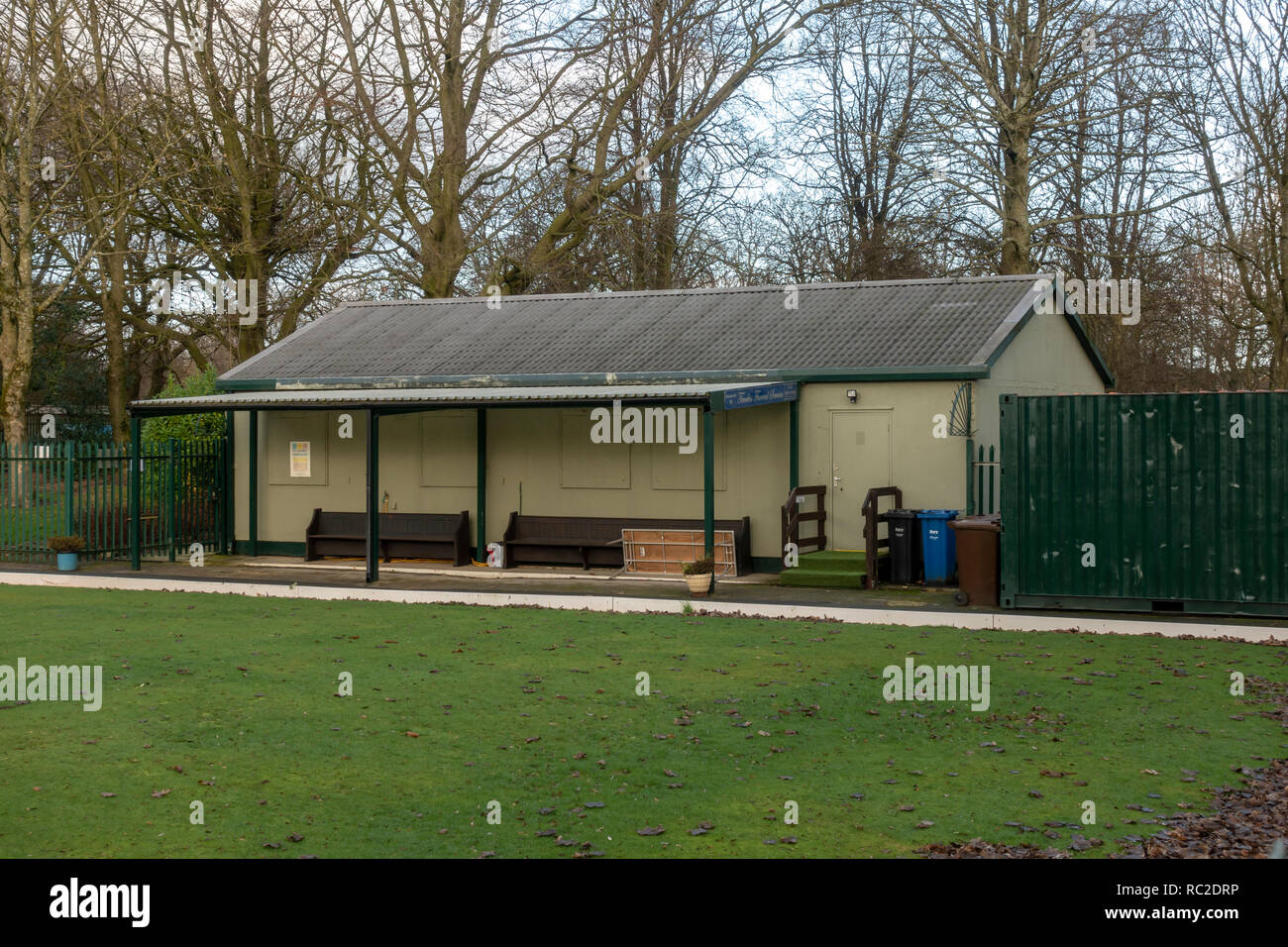 Cerrar Park Radcliffe Bowling Pavilion Foto de stock