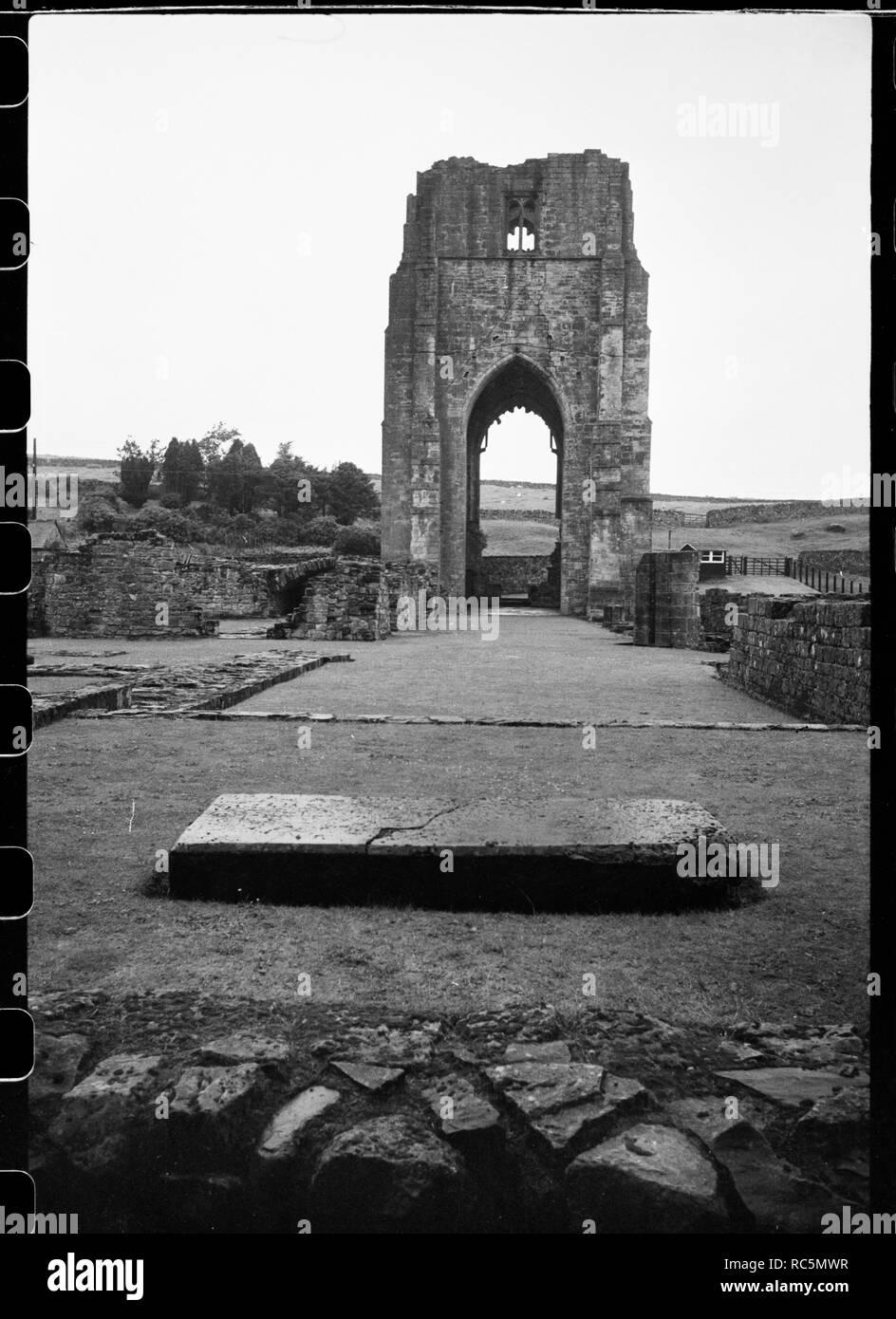 Shap Abbey, Eden, Cumbria, c1955-c1980. Creador: Ursula Clark. Foto de stock