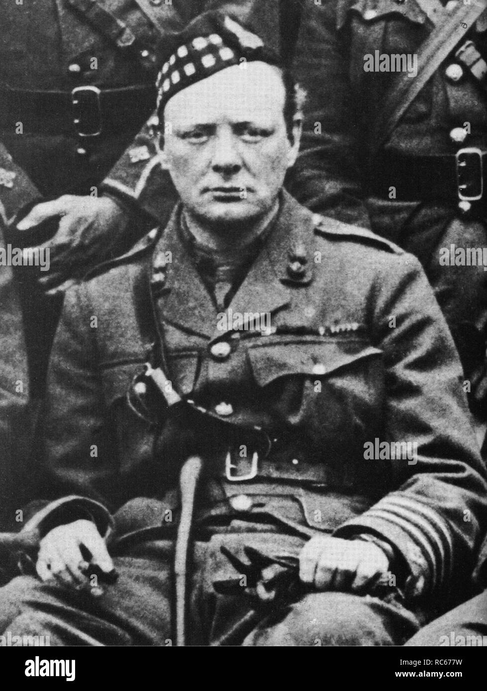 Winston Churchill comandando la sexta Royal Scots Fusiliers, marzo de 1916 Foto de stock