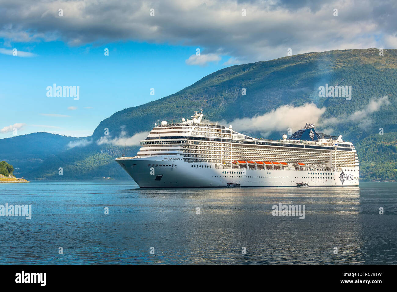 Cruceros Fiordos Noruegos 2×1 Todo Incluido – 91 279 79 75