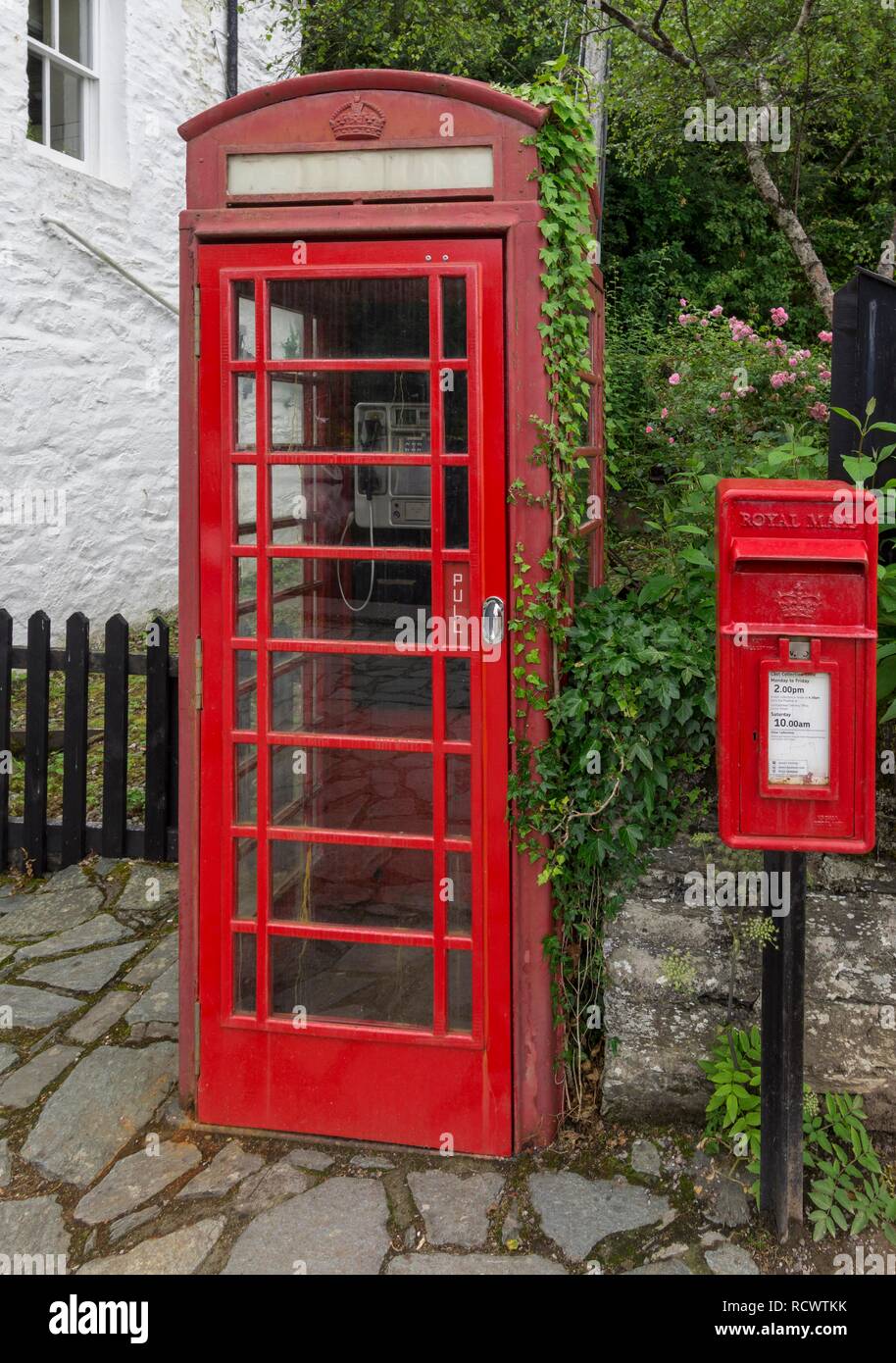 Classic Phone Booth, Crinan, Escocia, Gran Bretaña Foto de stock