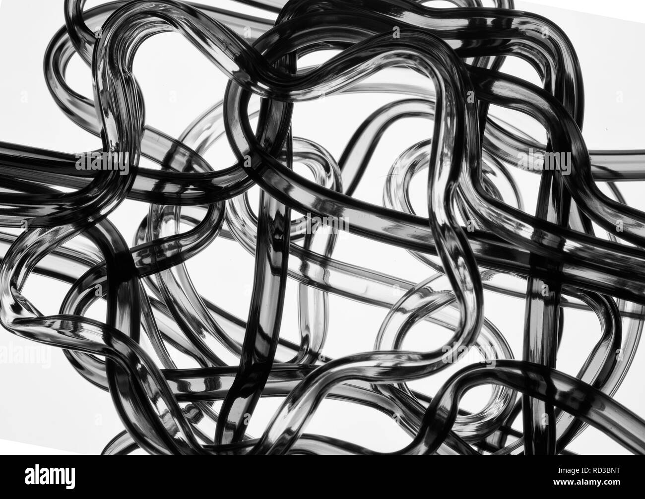 Imagen en blanco y negro de los tubos transparentes Foto de stock