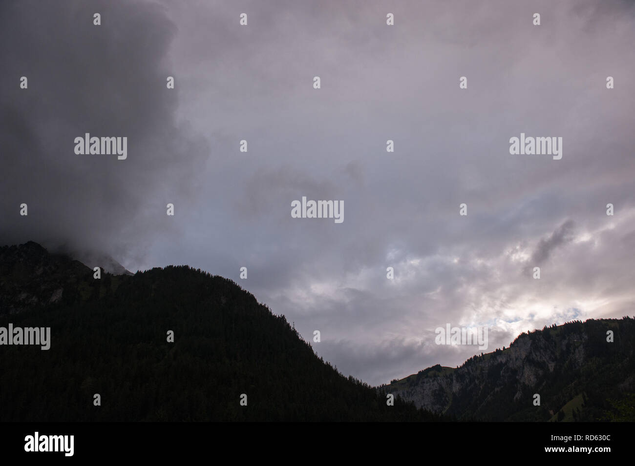 Valle Schwenden, Suiza: montañas escena Foto de stock