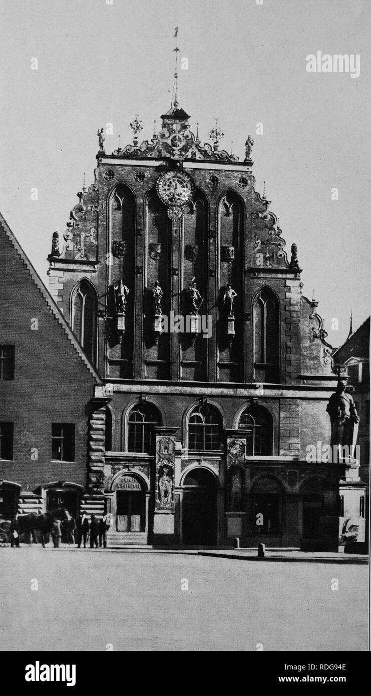 Casa de las espinillas en Riga, Letonia, foto histórica de 1900 Foto de stock