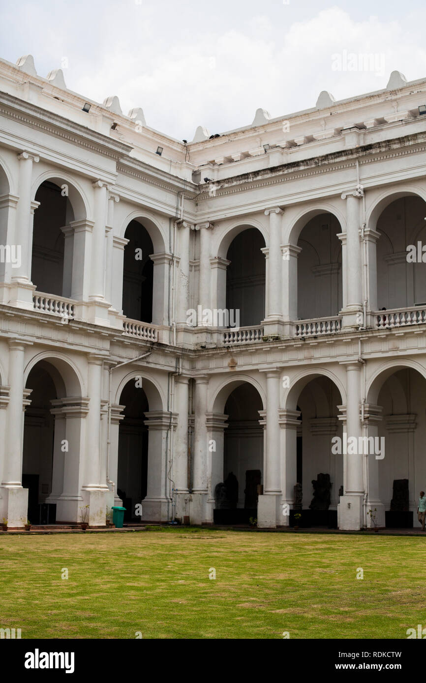 En Kolkata, Bengala / India - 07 de agosto de 2015: El Indian Museum en Calcuta. Foto de stock