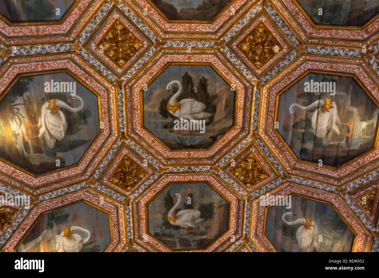 Palacio Nacional de Sintra, Portugal, en el techo interior Foto de stock