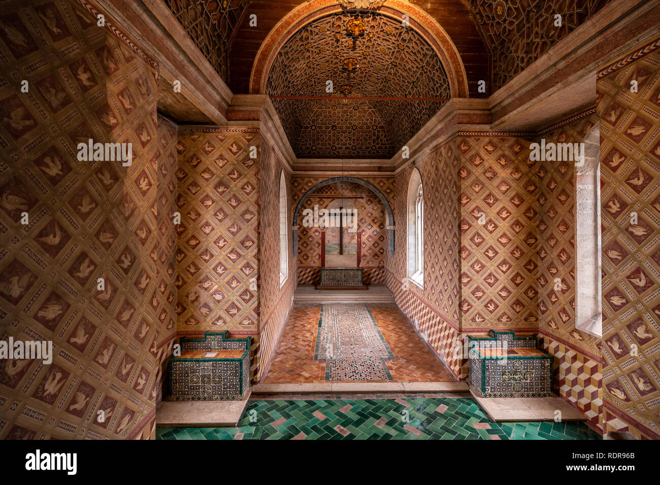 Palacio Nacional de Sintra, capilla interior,Portugal Foto de stock