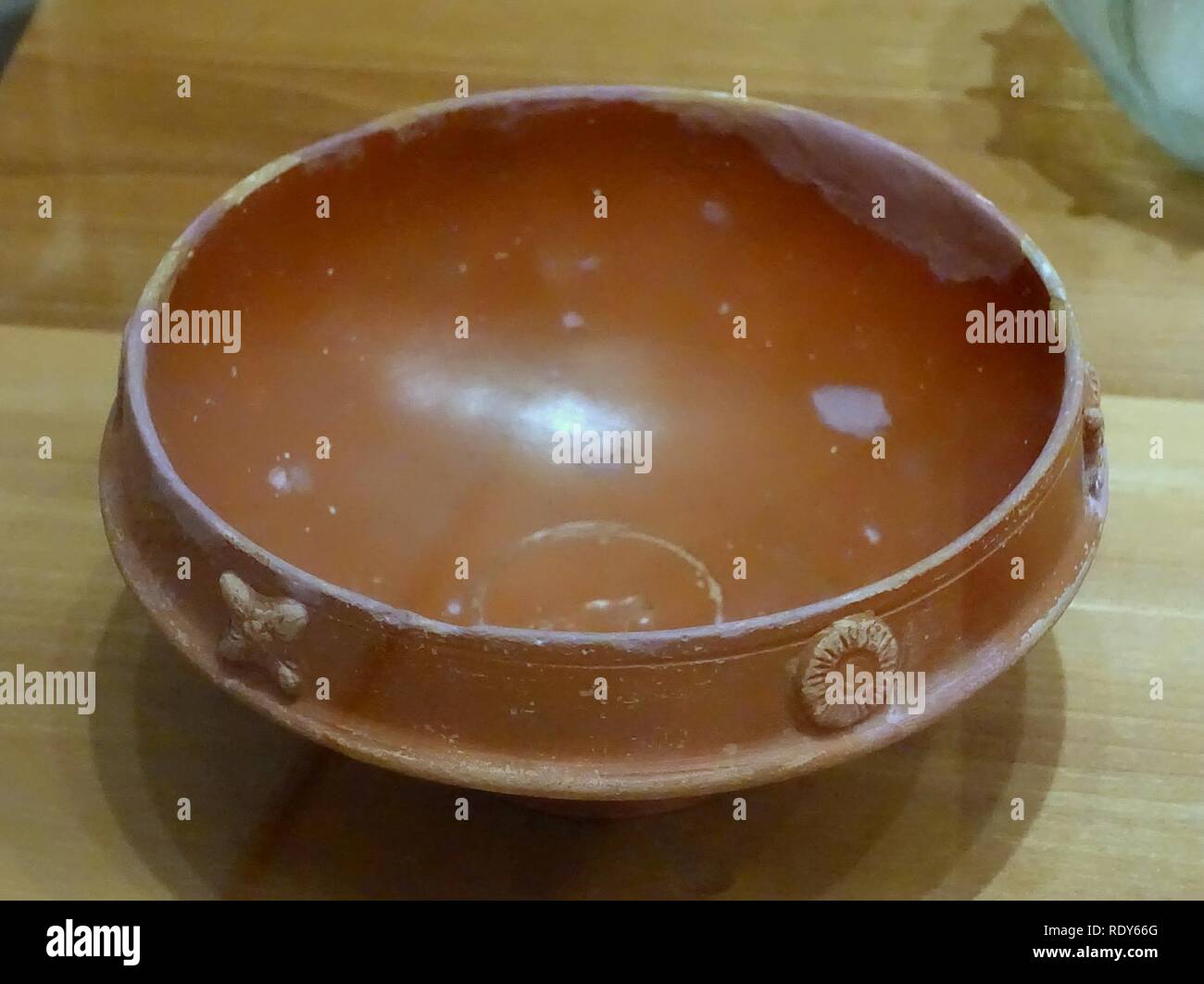 Arretine bowl, Corchiano, Italia, c. El siglo I DC, terracota - Spurlock Foto de stock