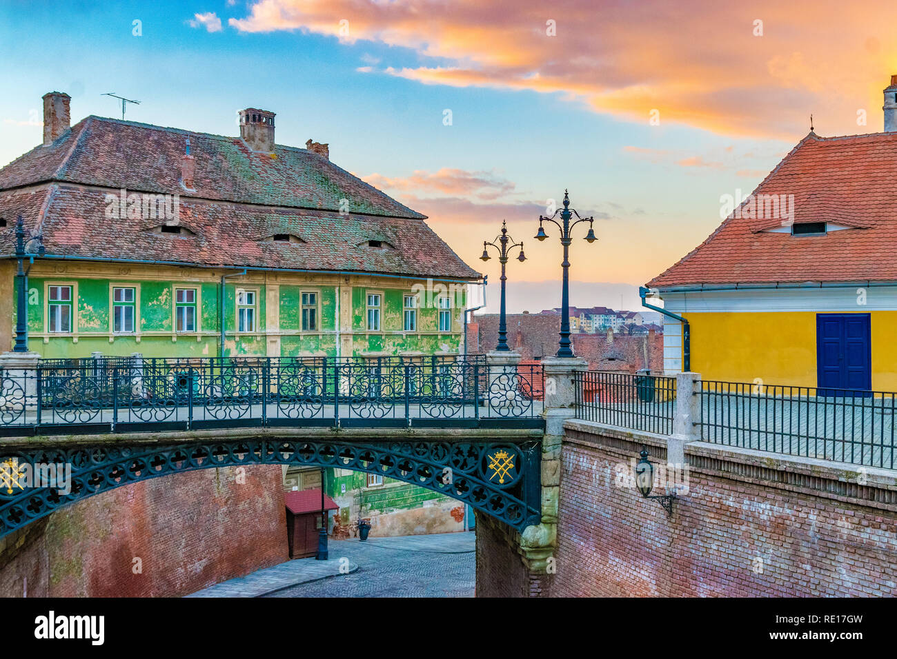 Sibiu, Rumania vista al Puente de mentiras, en Sibiu, Rumania. El Sibiu, Rumania vista al Puente de mentiras, en Sibiu, Rumania. El