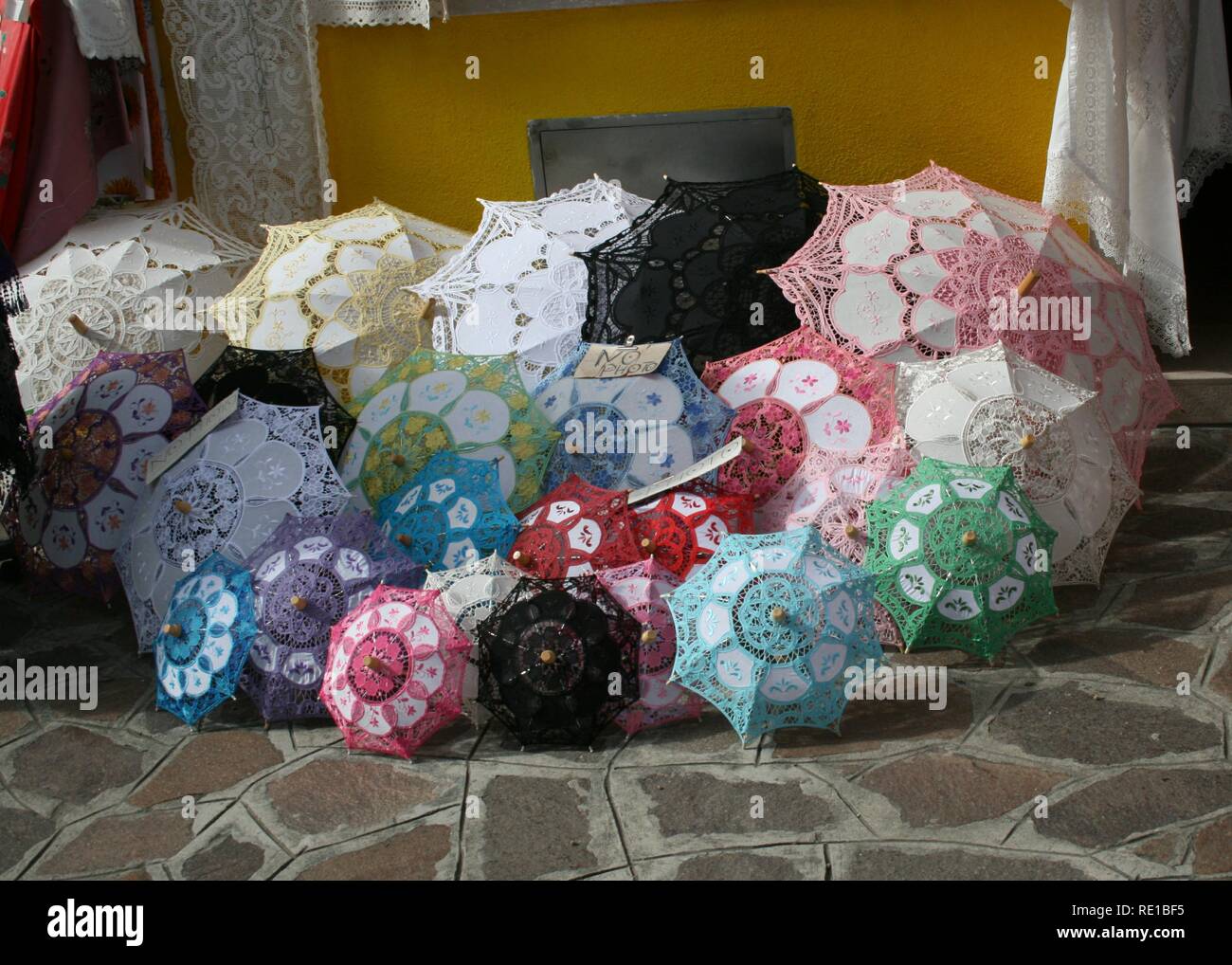 Sombrillas de encaje de Burano Foto de stock