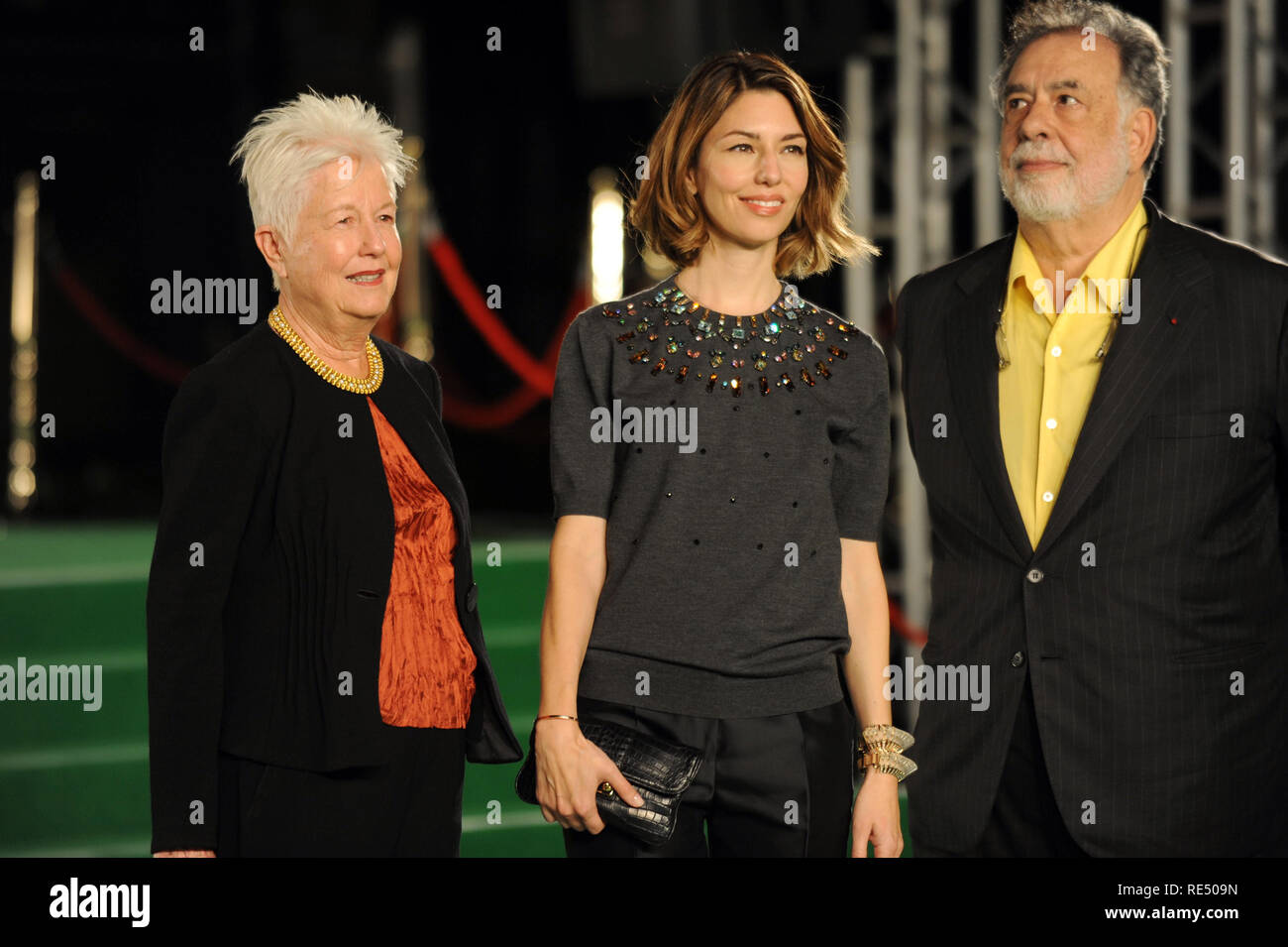 Elenor Coppola, Sofia Coppola y Francis Ford Coppola asistir al 26º Festival Internacional de Cine de Tokio Ceremonia de Apertura en Roppongi Hills en Tokio, Japón, 17 de octubre de 2013. Foto de stock