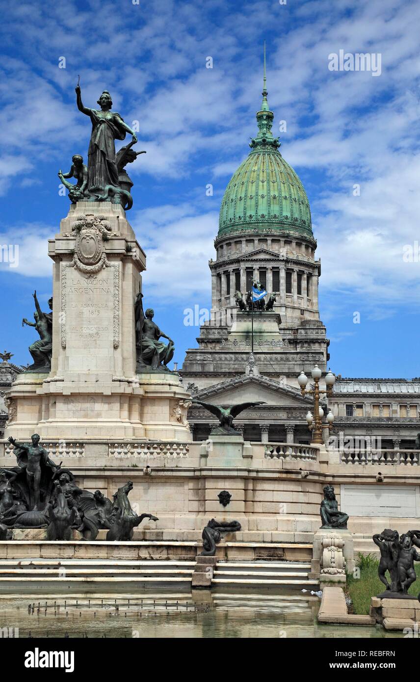 Monumentos historicos de argentina fotografías e imágenes de alta