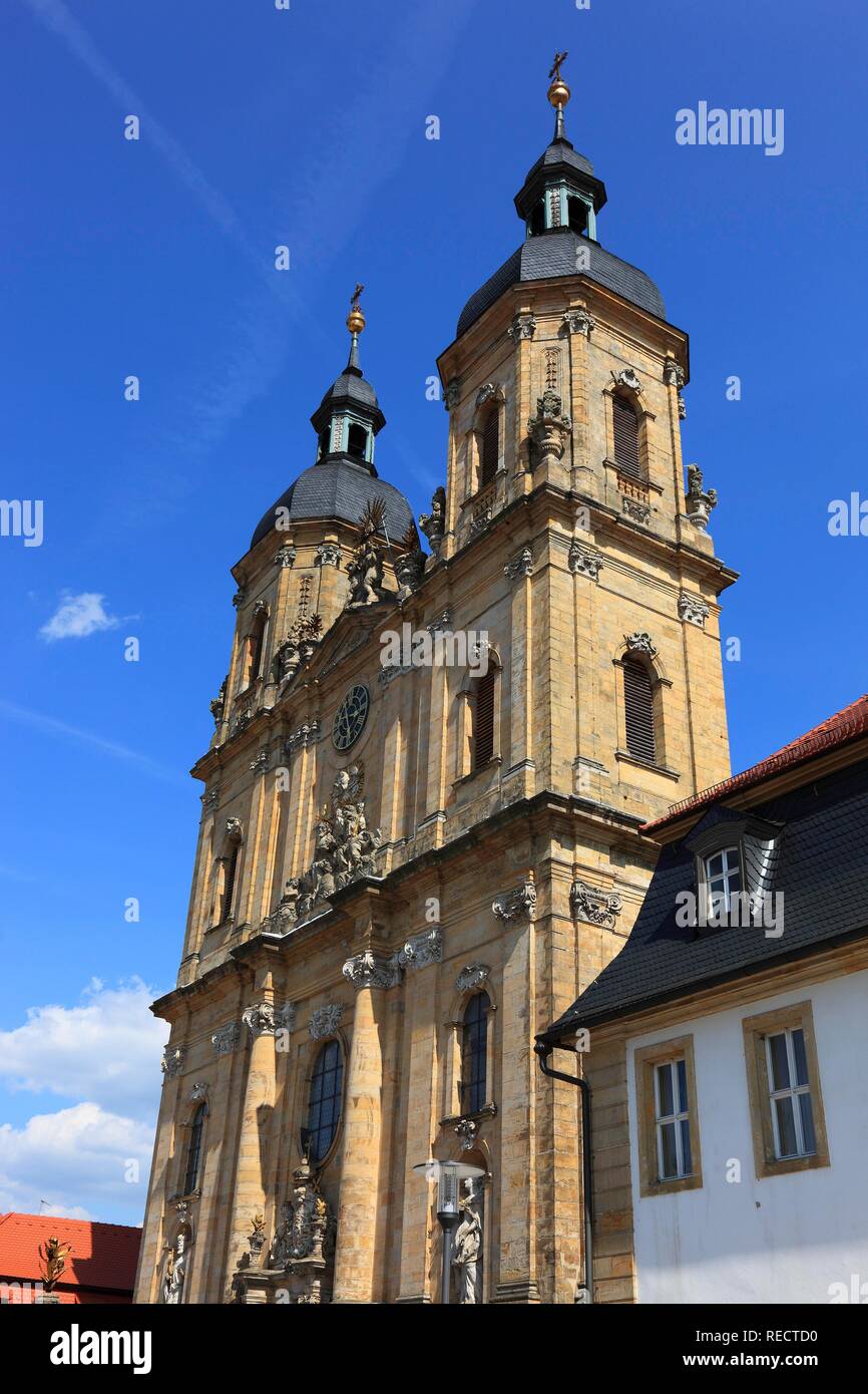 Peregrinación la basílica de la Santísima Trinidad del monasterio