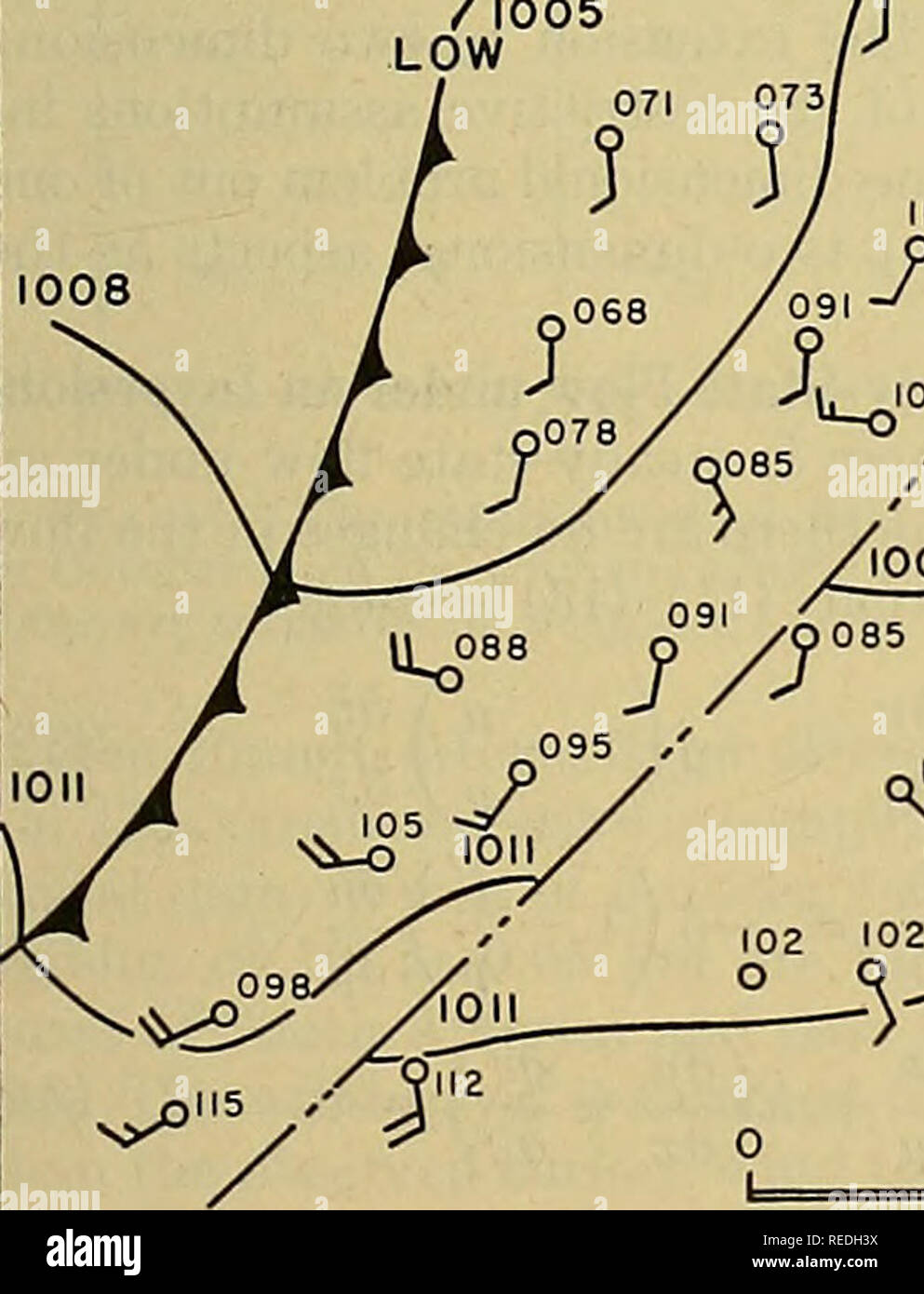 . Compendio de meteorología. La meteorología. Baja 1008 J , i / "0" 6 ^^105/089 q 115 1^^), o Q085 / 0O68 / ' ' J I 0989 /ol22 108/ / ||&LT; &LT;°' W V' o. 100 200 millas Fig. 11.-Propuesta de método de dibujo isobars en vi- cinity presión de un salto. El mapa es de 2230 EST el 16 de mayo de 1948, y la línea de turbonada es a través de Northwestern Pennsyl- vania y el sureste de Ohio. son cuatro millas de ancho y se puede observar que éste cubre la mayor parte de la zona de presión ascendente. Con este gráfico en mente, se ha propuesto [9] que la misma aproximación utilizada en el análisis matemático, y que Foto de stock