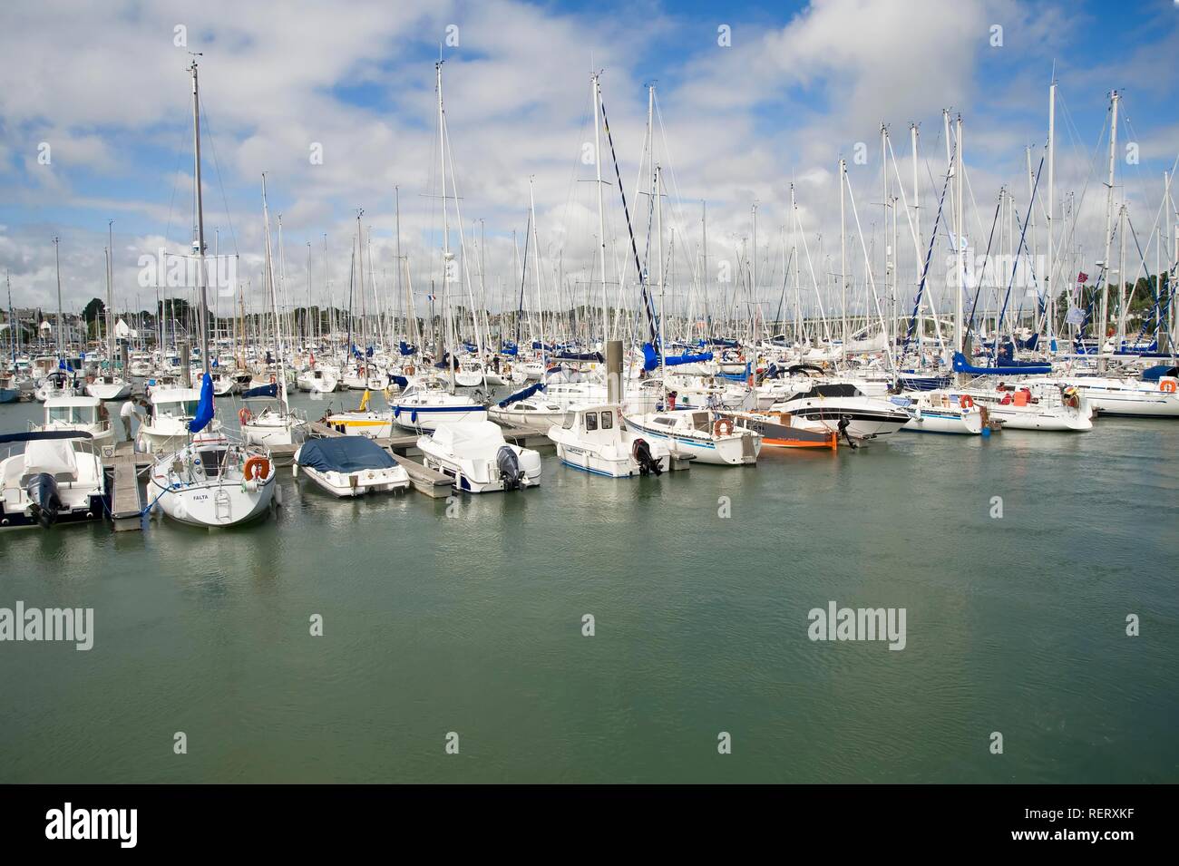 Marina de La Trinité-sur-Mer, Morbihan, Bretaña, Francia, Europa Foto de stock
