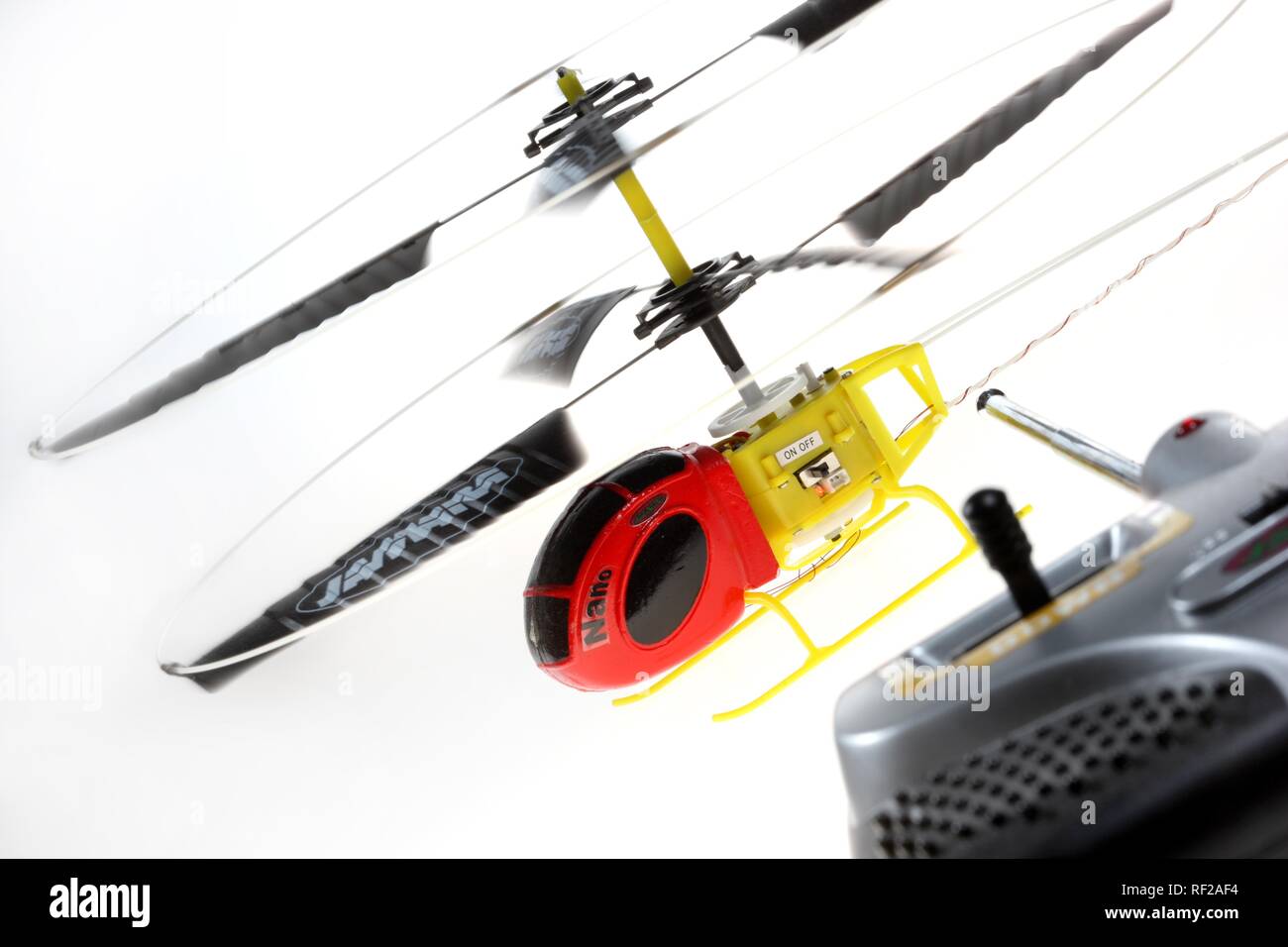 Helicóptero en miniatura fotografías e imágenes de alta resolución - Alamy