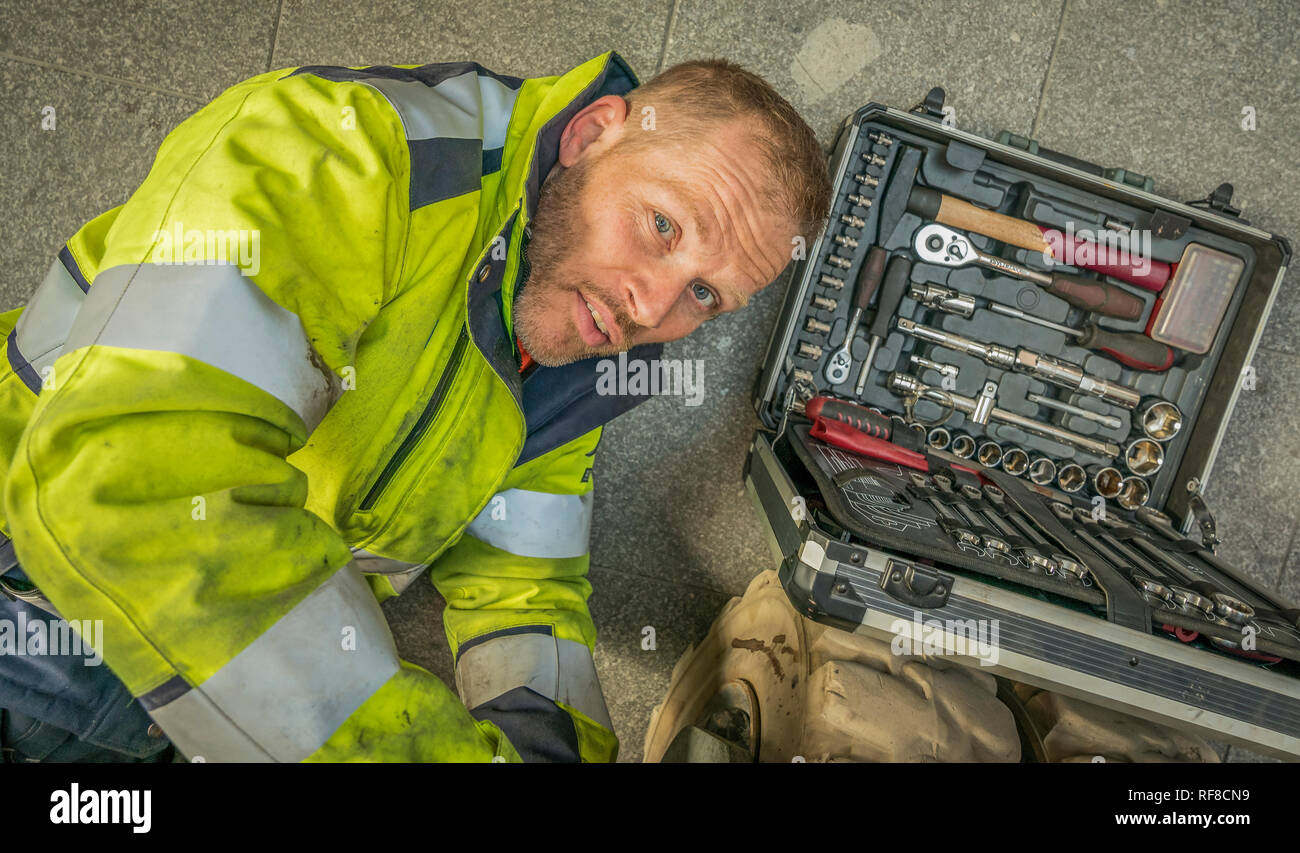 Trabajador y herramientas, Reykjavik, Iceland Foto de stock
