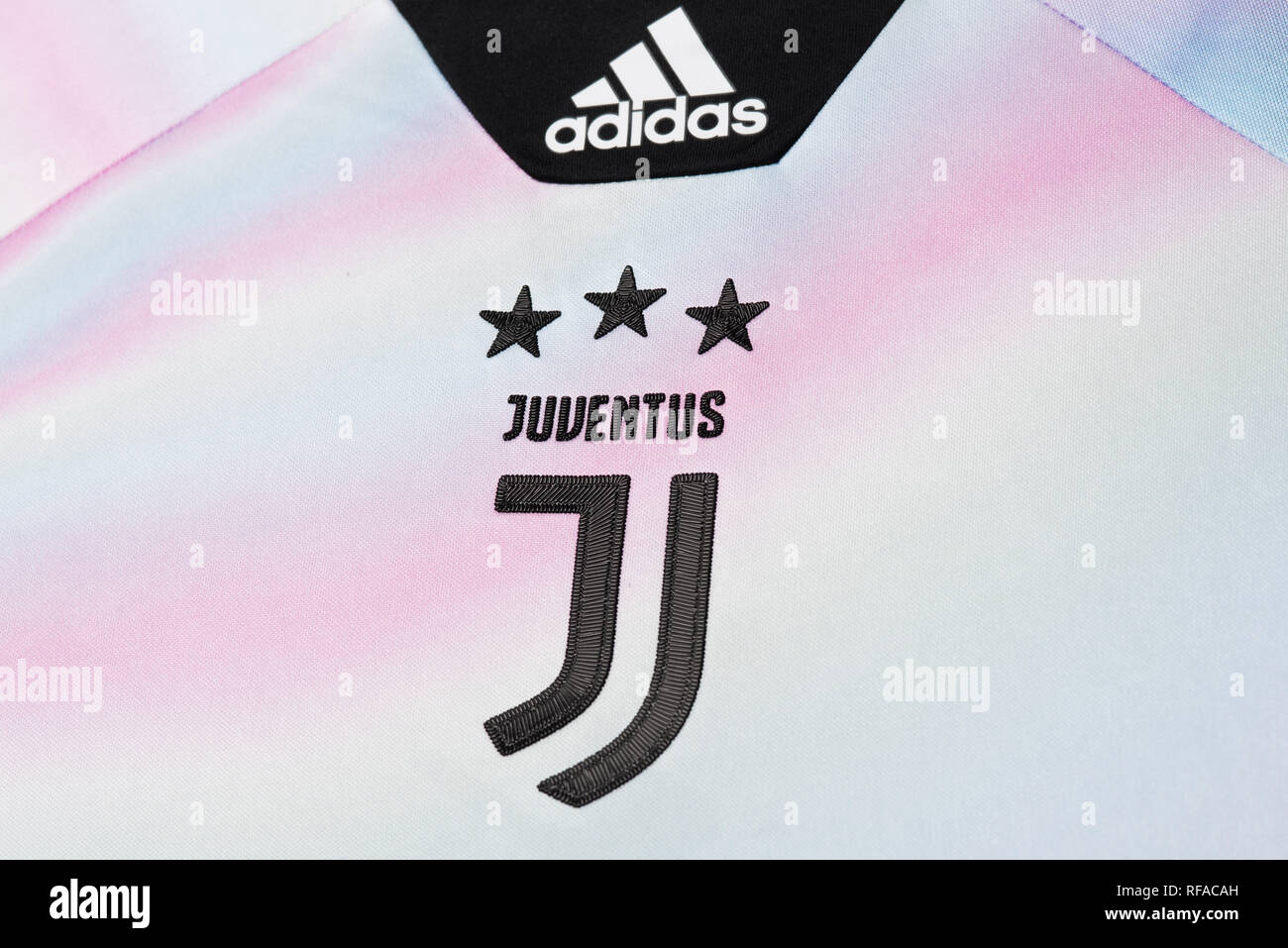 Juventus LIMITED EDITION EA Sports Kit. Foto de stock
