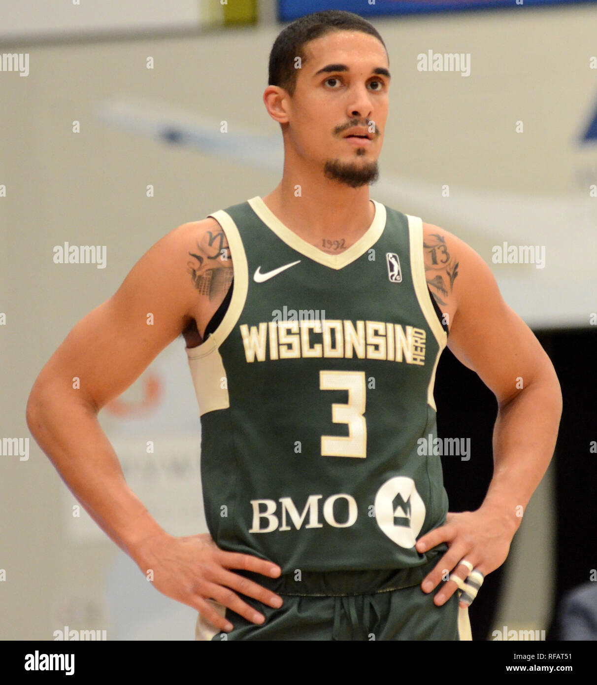 En Oshkosh Wisconsin Estados Unidos 23 Ene 2019 Wisconsin Guardia Rebano Nick Johnson Mira Durante Un G Liga Nba Juego Entre La Ciudad Del Viento Chicago Bulls Y El Rebano De Wisconsin En