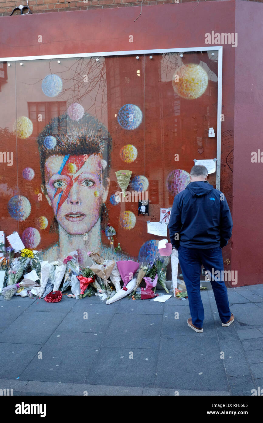 David Bowie mural en Brixton, Londres Foto de stock