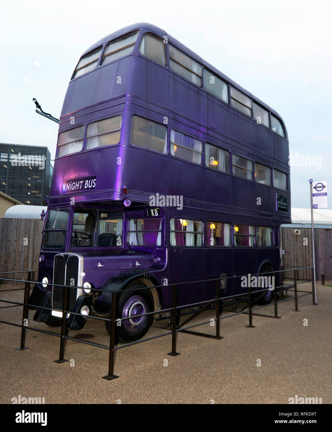 El autobús del caballero de Harry Potter y el Prisionero de Azkaban, Warner Brothers Studio Tour, Leavesdon Foto de stock