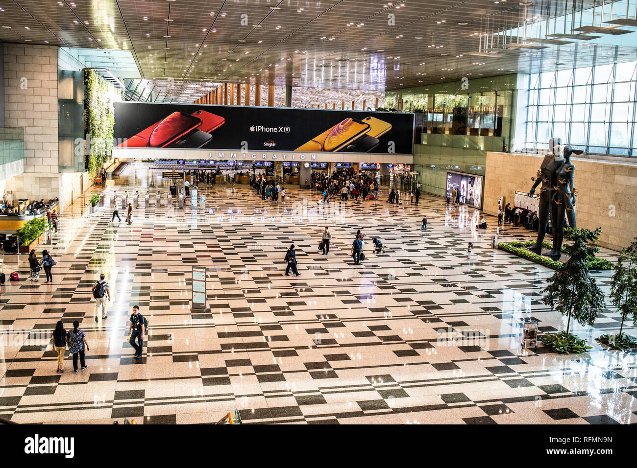 Líneas de inmigración en el Aeropuerto Internacional de Changi, pecado, Singapur Foto de stock