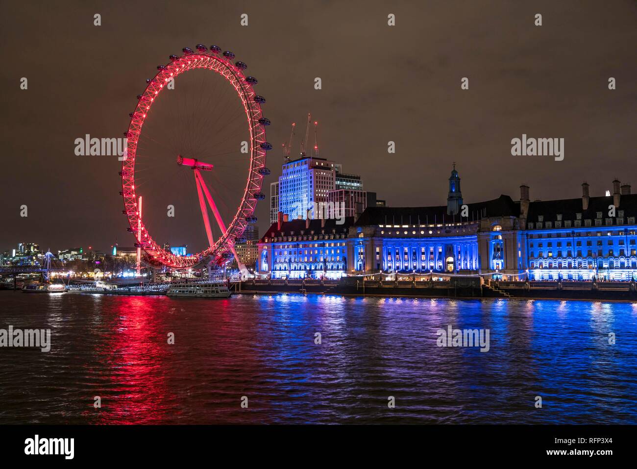 La noria London Eye al anochecer, Londres, Gran Bretaña Foto de stock