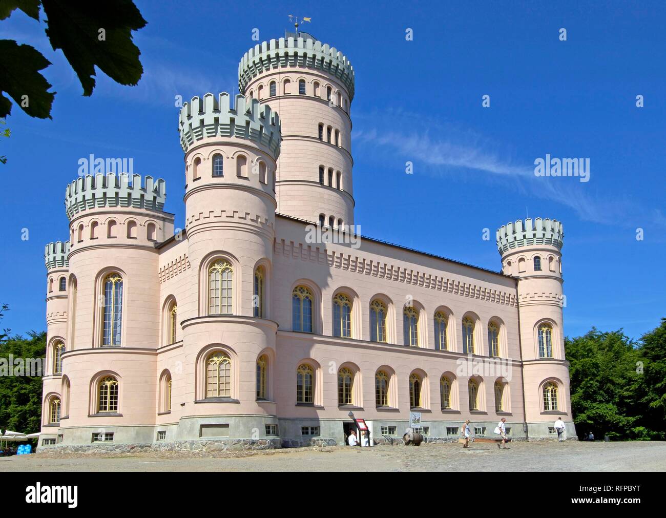 Castillo de caza Granitz, asiento, Príncipe de Putbus, Ruegen, Mecklemburgo-Pomerania Occidental, Alemania Foto de stock