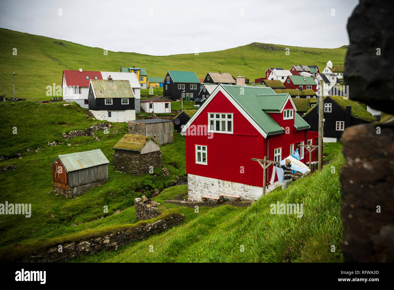 Tradicional pueblo de Mykines Mykines, isla, Islas Feroe, Dinamarca, Europa Foto de stock
