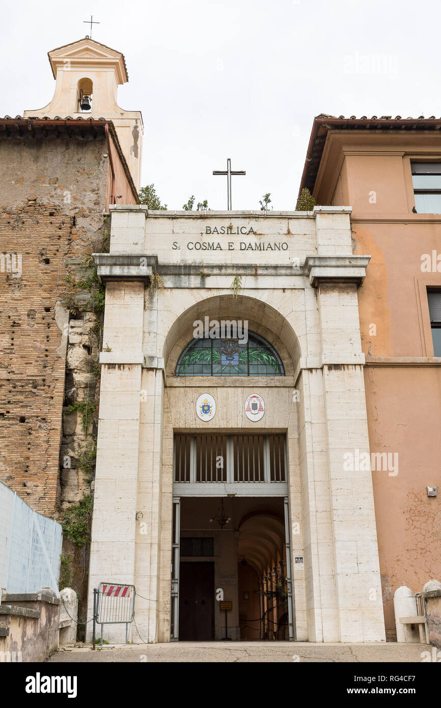 Basílica SS Cosma e Damiano, Roma, Italia, Europa Foto de stock