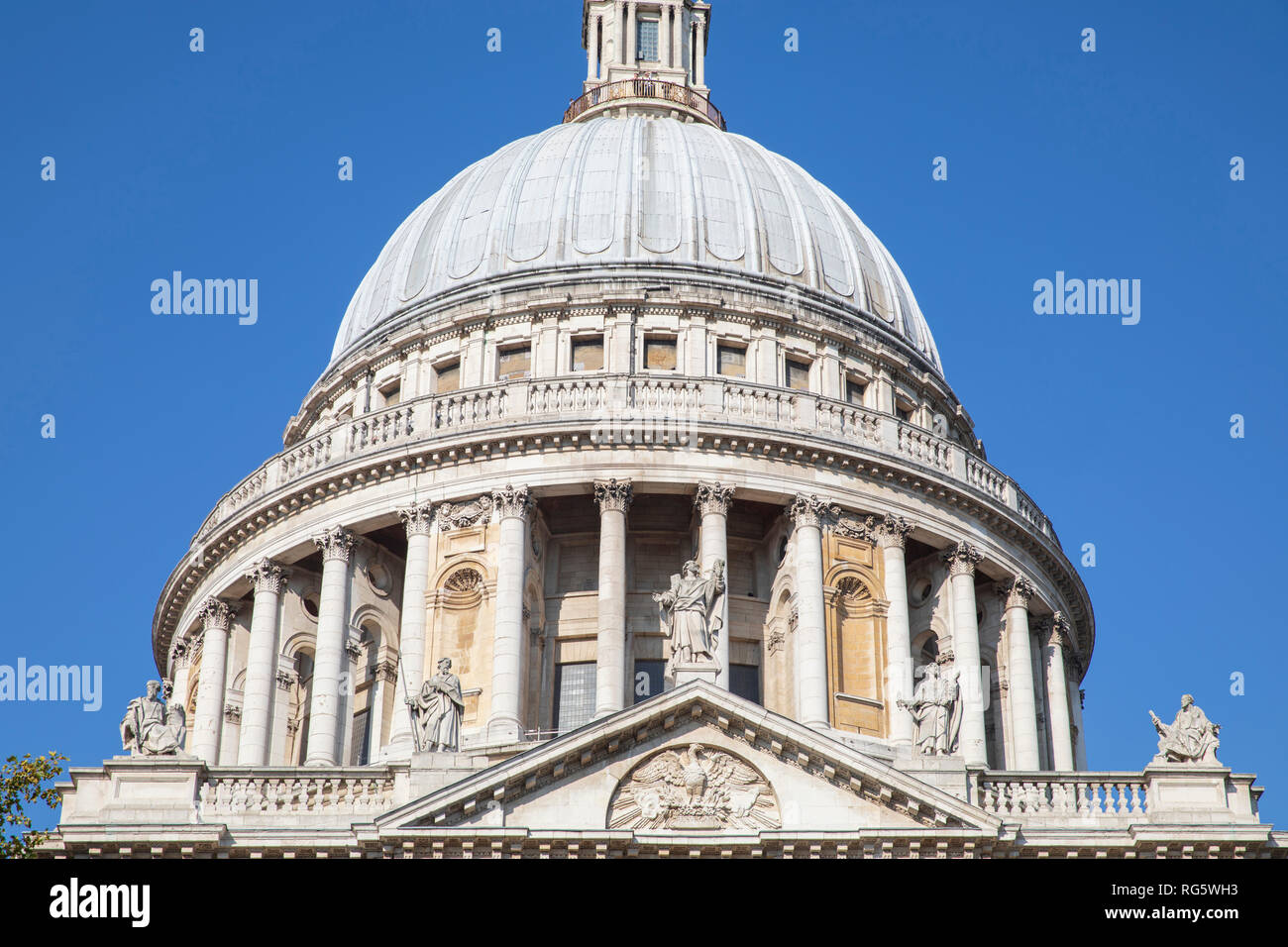 La cúpula de la Catedral de San Pablo en Londres, Inglaterra. Foto de stock