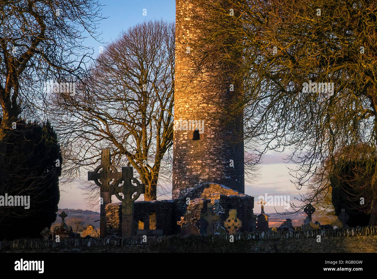 Escena de Invierno en Monasterboice, Condado de Louth, Irlanda Foto de stock