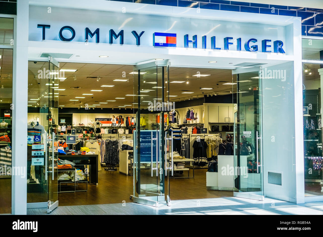 tiendas tommy cerca de mí