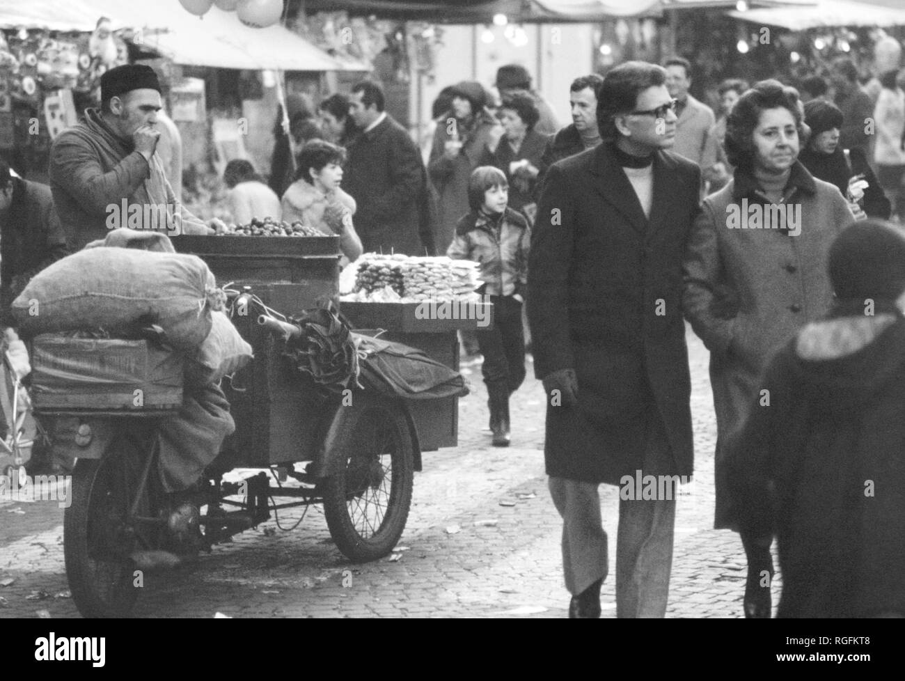 Italia, Milán, oh bej oh bej mercado, 70s Foto de stock