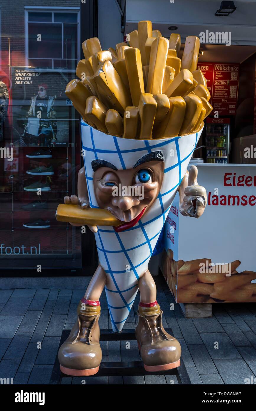 Patatas fritas figura en frente de un snack bar, Países Bajos Foto de stock