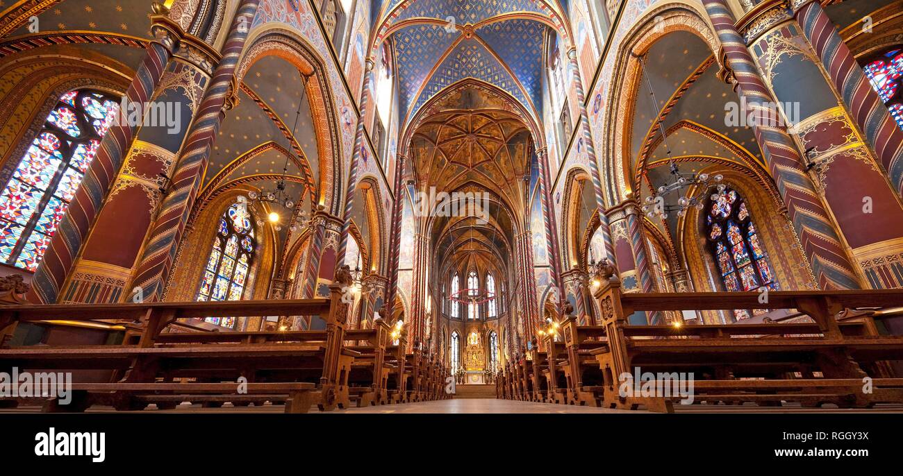 Vista interior de la Basílica de Santa María, lugar de peregrinación, Kevelaer, Bajo Rhin, Renania del Norte-Westfalia, Alemania Foto de stock