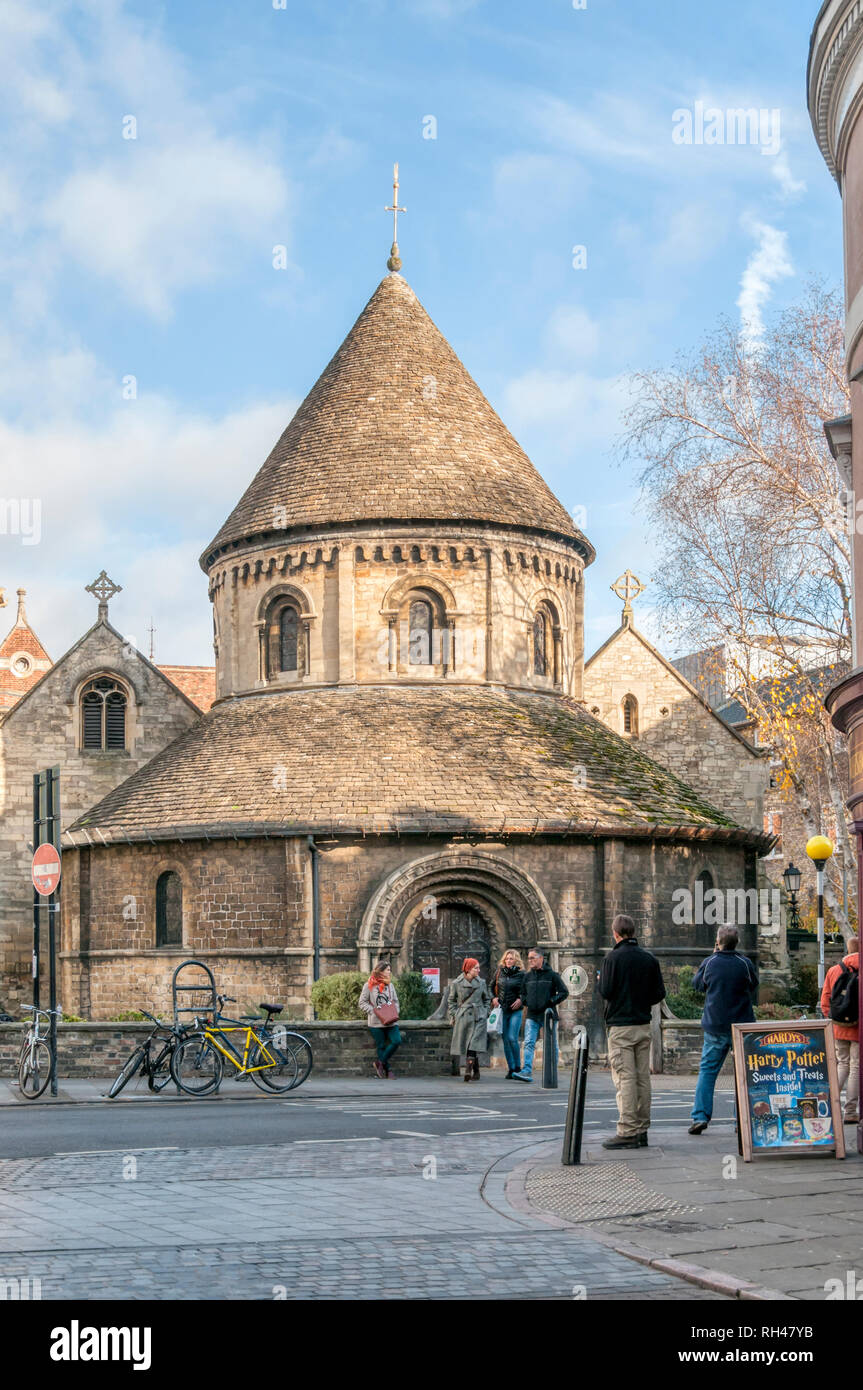La Iglesia del Santo Sepulcro en Cambridge, usualmente conocida como la