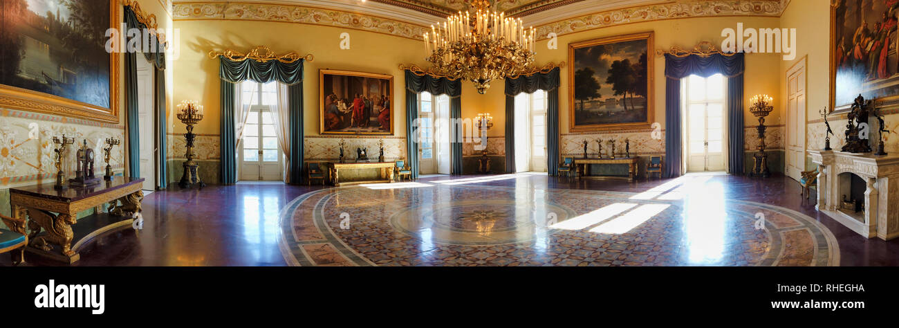 Museo di Capodimonte es un museo de arte ubicado en el palacio de Capodimonte, un magnífico Palacio Bourbon en Nápoles, Campania, Italia. El museo es el prim Foto de stock