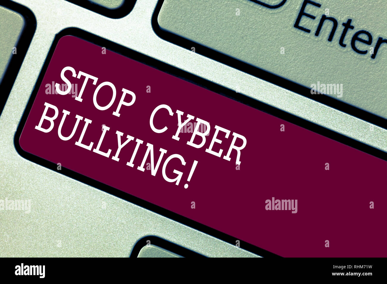 Escritura De Texto Word Pare Cyber Bullying Concepto De Negocio Para 