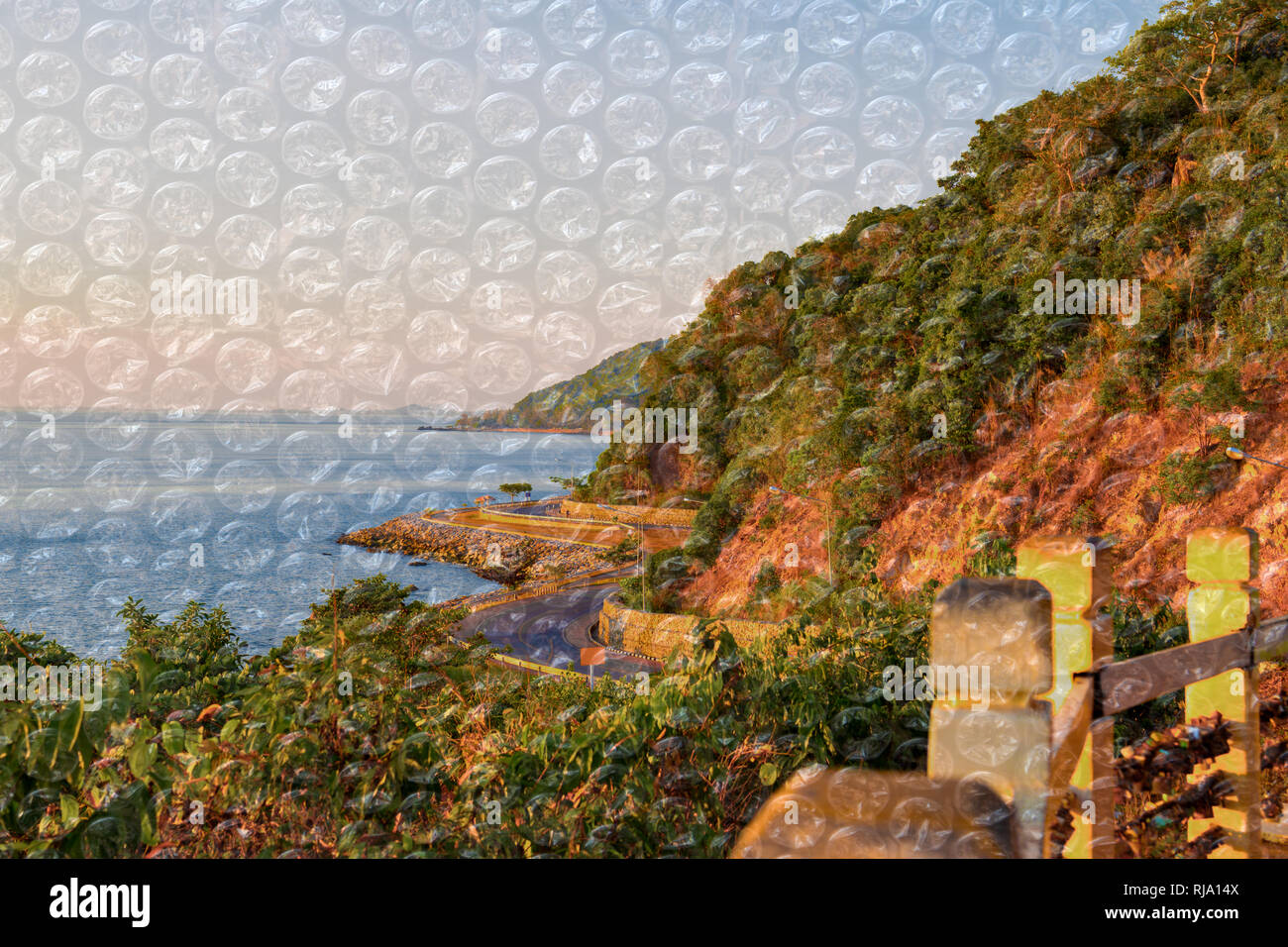 Doble exposición paisaje de Nangphaya view point y textura de burbujas de aire. Foto de stock