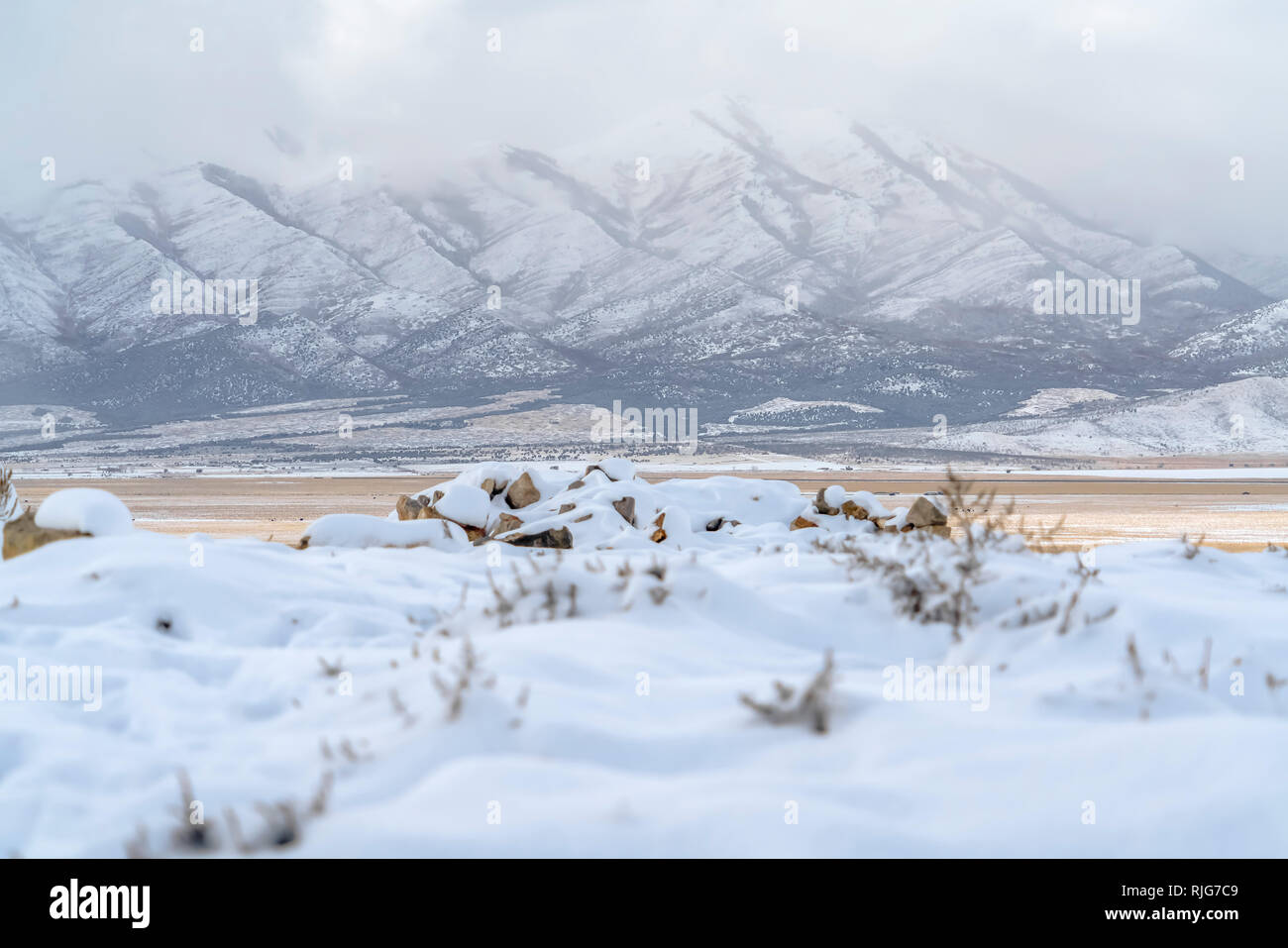 Lowe Pico en Eagle Mountain Utah durante el invierno Foto de stock