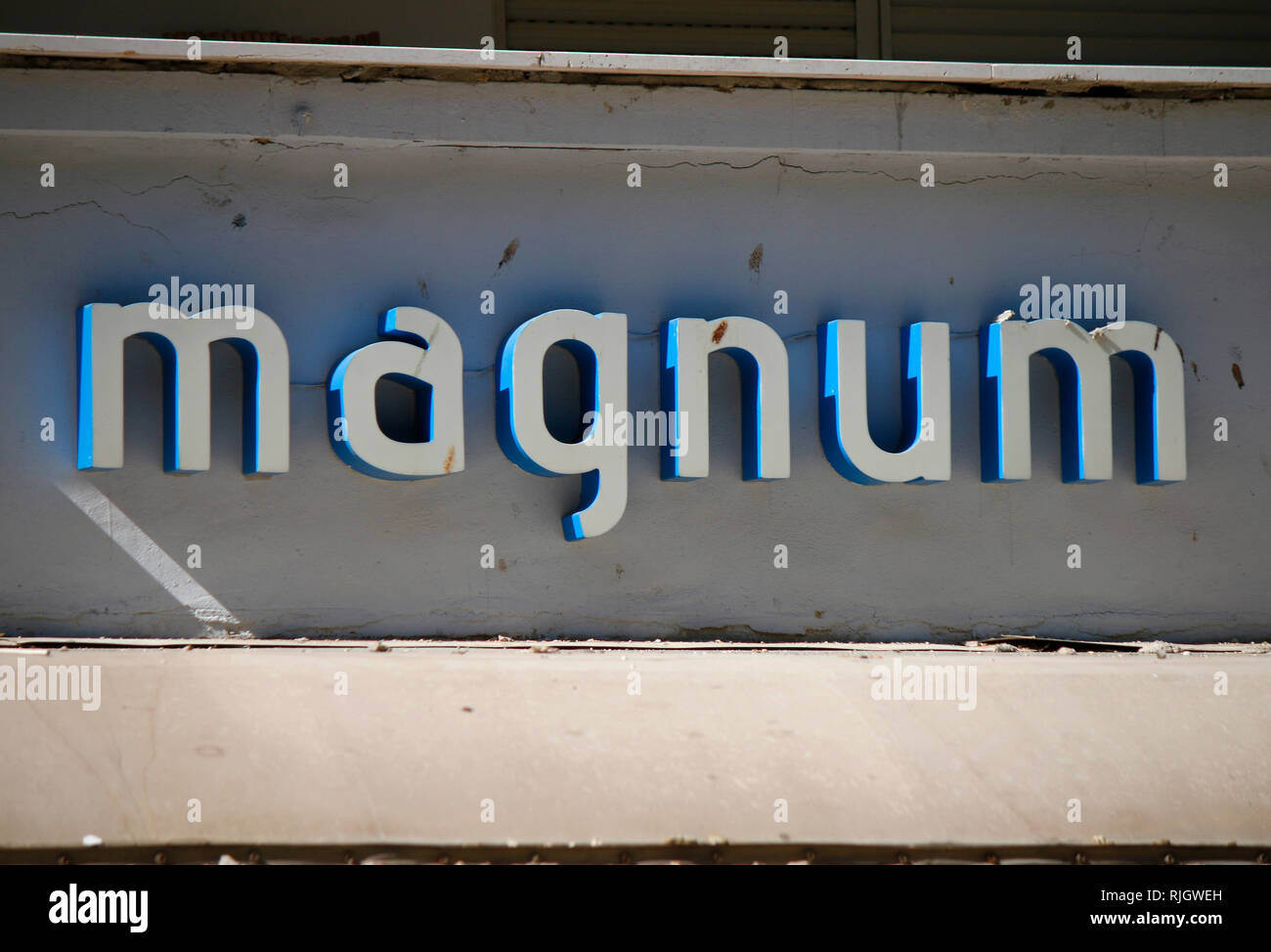 Logo das der Marke/ el logotipo de la marca Magnum, Tel Aviv, Israel (nur  fuer redaktionelle Verwendung. Keine Werbung. Referenzdatenbank:   Fotografía de stock - Alamy