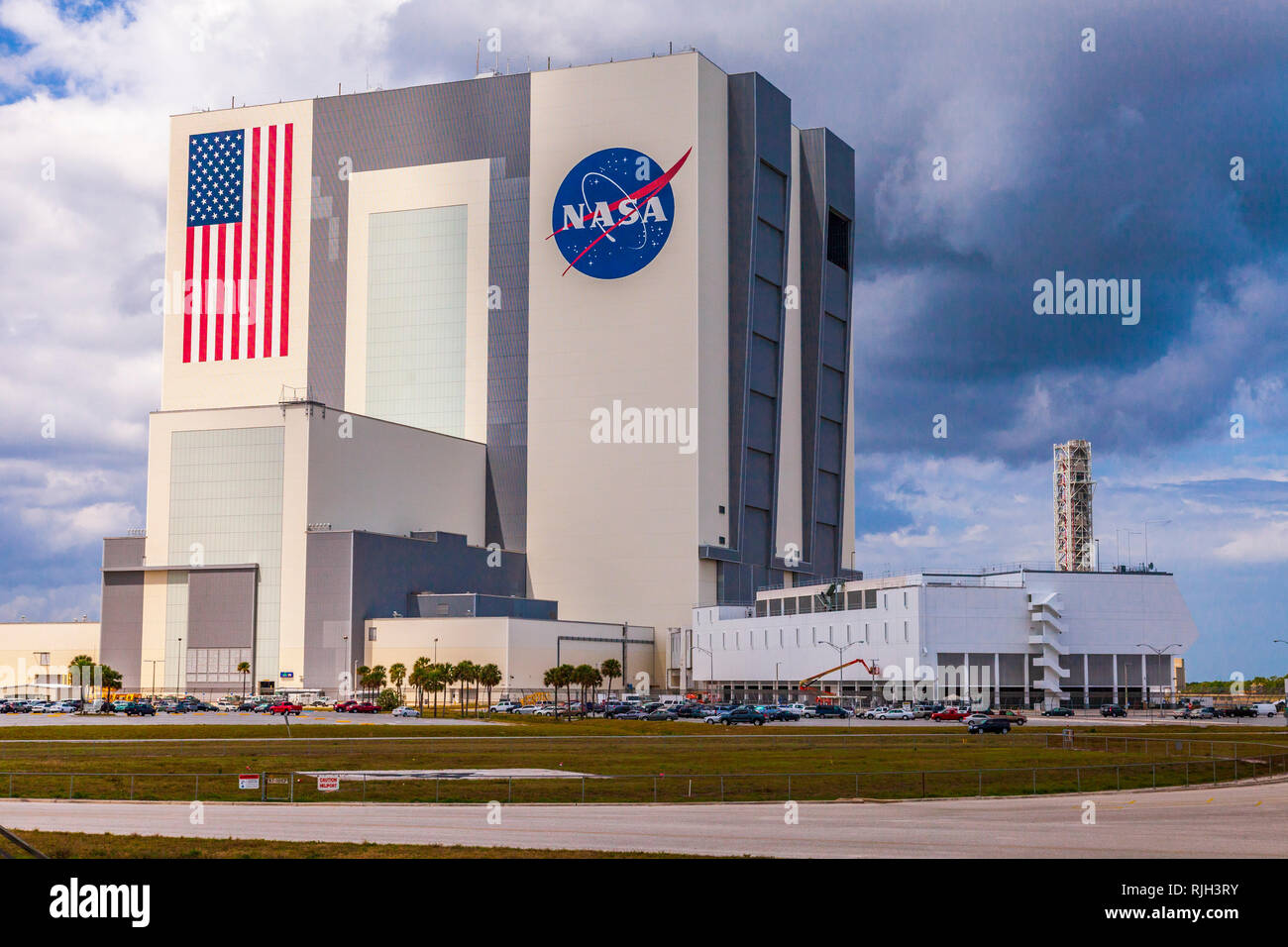 Edificio de ensamblaje de vehículos de la NASA en el Centro Espacial Kennedy, Florida. Foto de stock