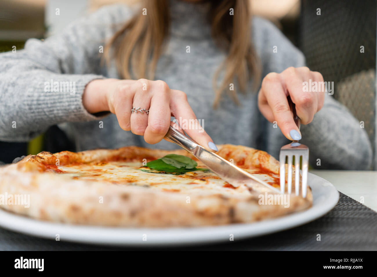 Pizza casera al horno de leña ¡en 4 sencillos pasos! - Hornos de Leña