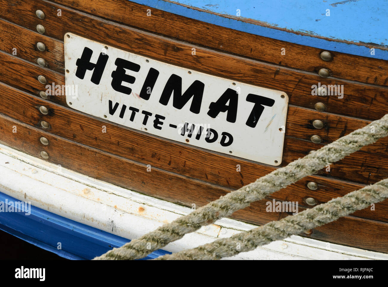 Hiddensee, Boot im Hafen von Vitte, Mecklemburgo-Pomerania Occidental, Deutschland Foto de stock