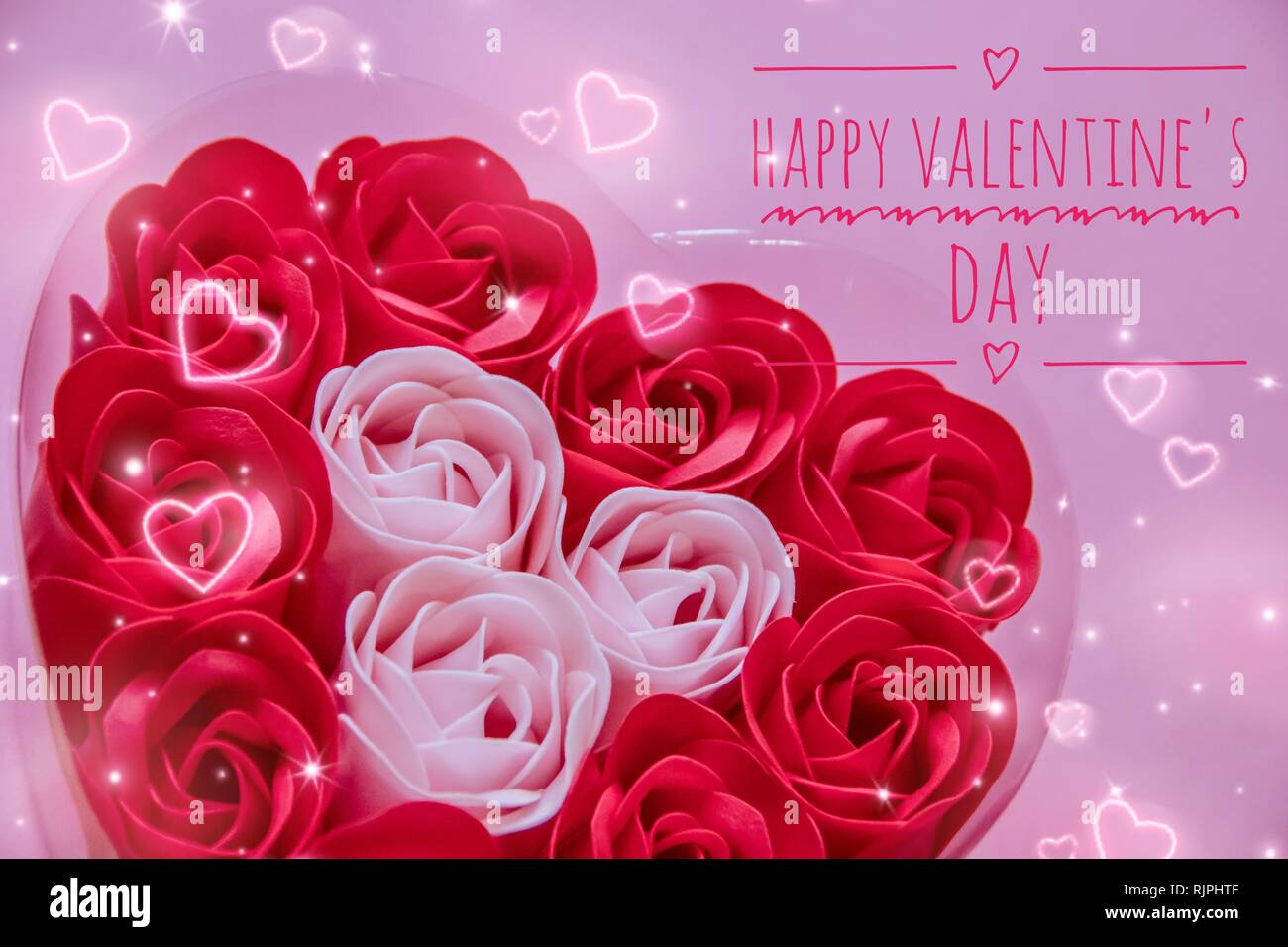 Postal con el Día de San Valentín. Felicitaciones por el día de los  enamorados. Przdnik romántico. El amor y la felicidad Fotografía de stock -  Alamy