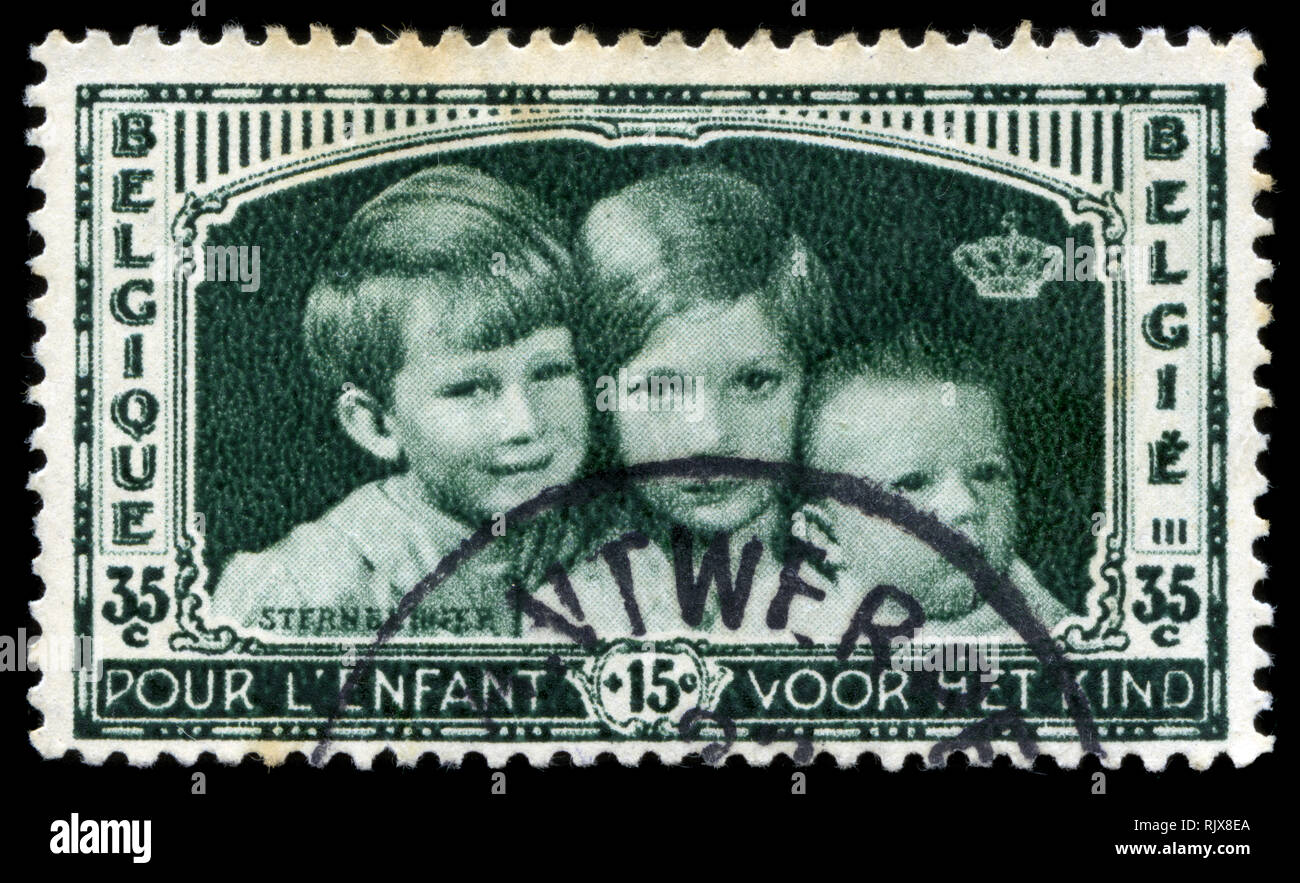 Sello de Bélgica en el Comité Nacional de Ayuda para niños serie publicada en 1935 Foto de stock