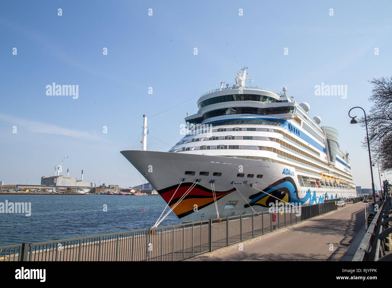 Copenhague puerto de cruceros langelinie muelle fotografías e imágenes de  alta resolución - Alamy