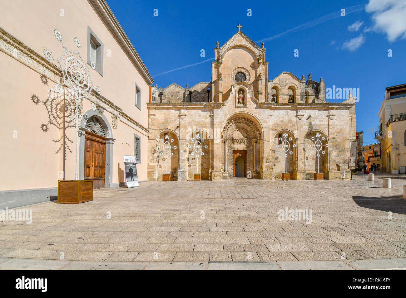 La iglesia parroquial de San Giovanni Battista, una de las iglesias más importantes de Matera, situado fuera del centro histórico de Matera, Italia Foto de stock