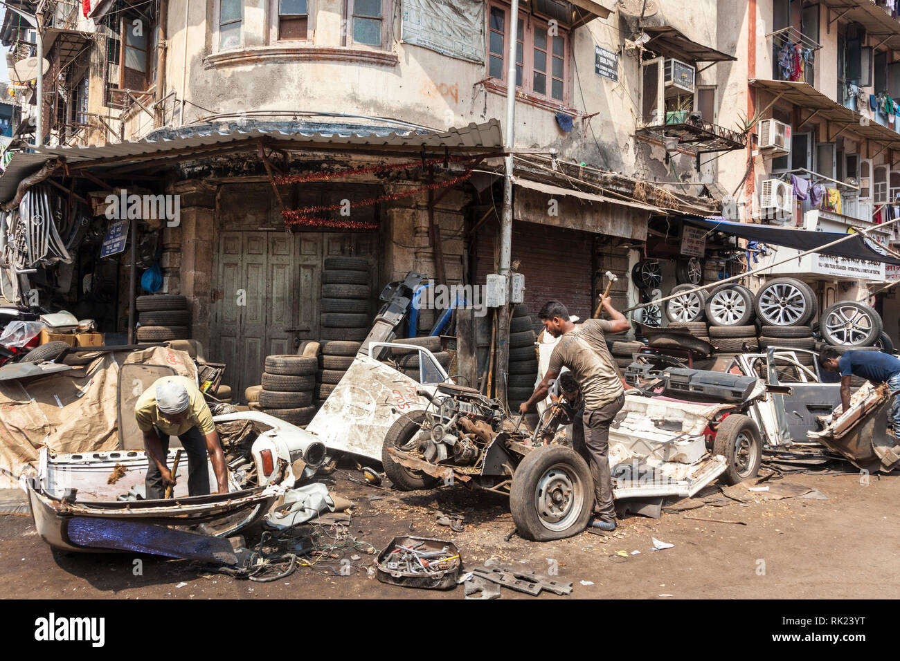 Alquiler de depósito de chatarra, Mumbai, India Foto de stock